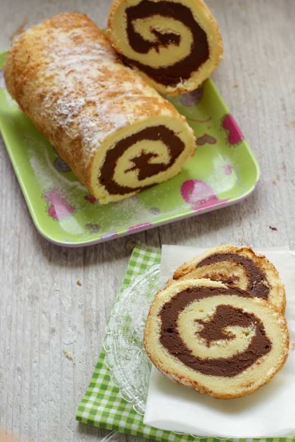 decorare rotolo dolce rotolo dolce con ganache al cioccolato senza glutine e decorare rotolo dolce rotolo dolce con ganache al cioccolato senza glutine e